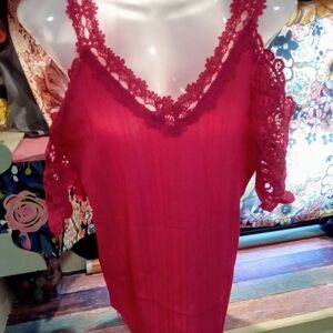 💕 PRICE DROP 💕Elegant Hot Pink Lace Trim Top.